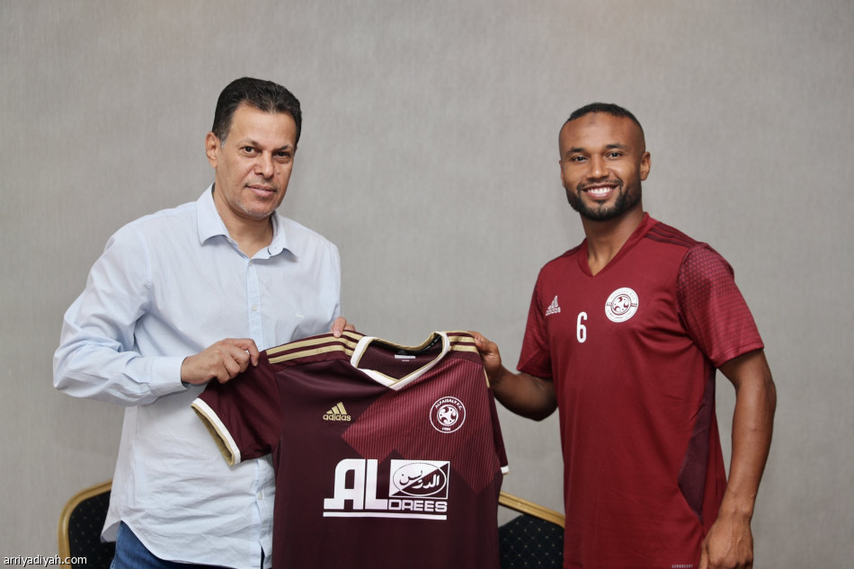 العرجون.. أول أجانب الفيصلي