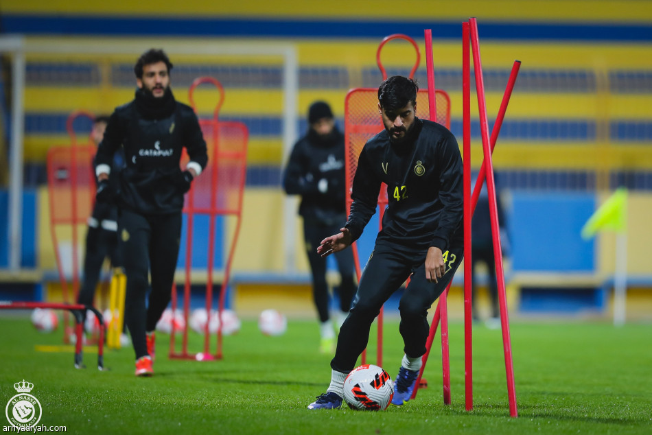 النصر.. لمسة واحدة ومناورة