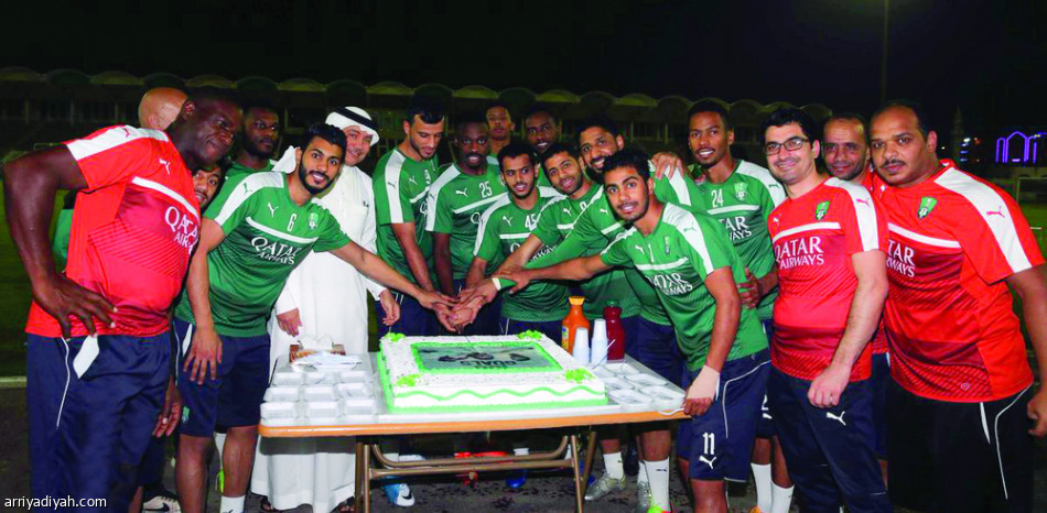 الأهلي يعتمد تشكيلة الباطن