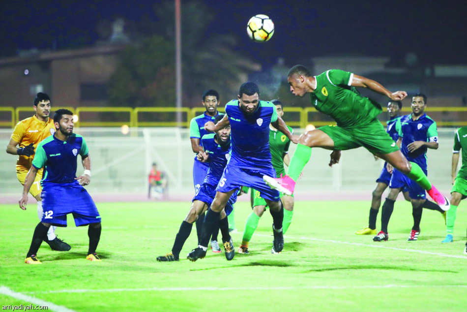 دوري الأولى ينطلق بانتصارين وتعادلين