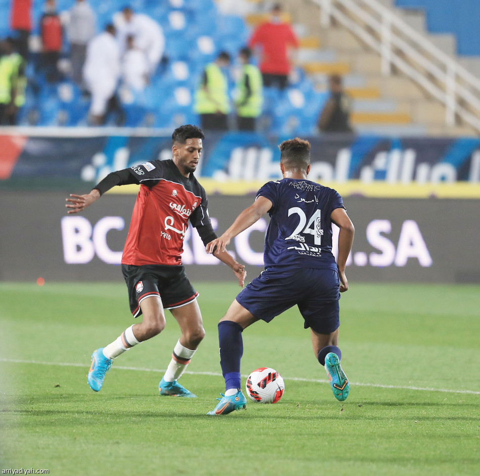 الرائد..
فرحة بعد 6 مواجهات