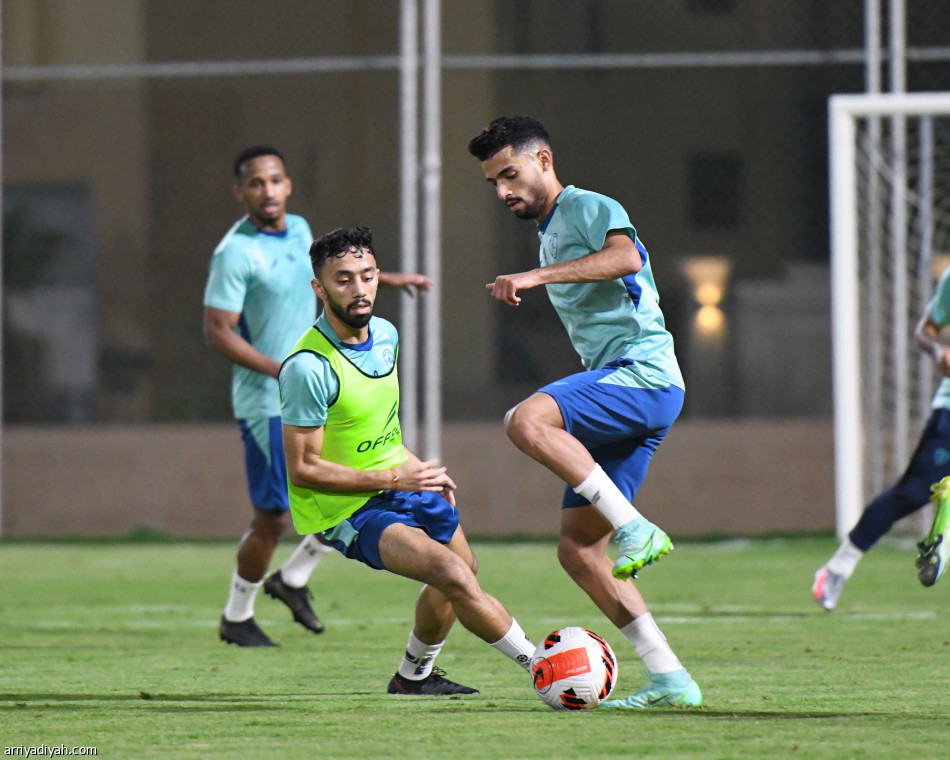 كويفا ينعش تدريبات الفتح