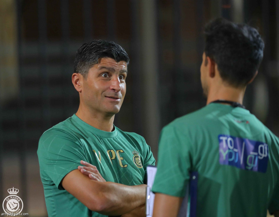 الأصفر أمام الإماراتيين..
3 انتصارات وعبور