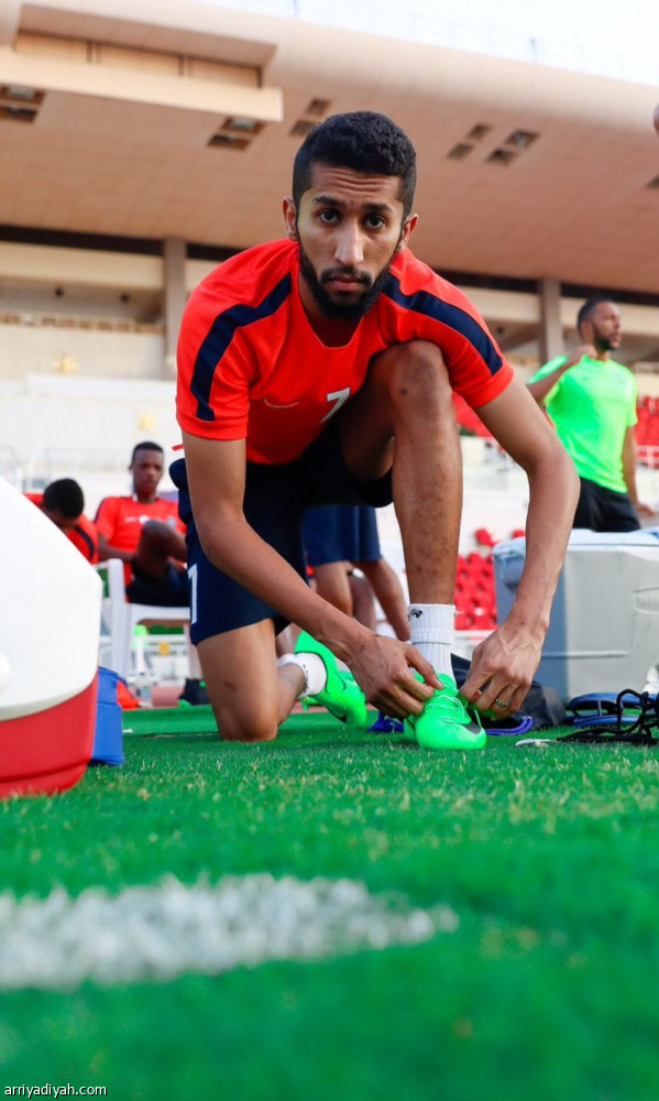 دياز ينتهج تكتيكاً جديداً أمام بيروزي