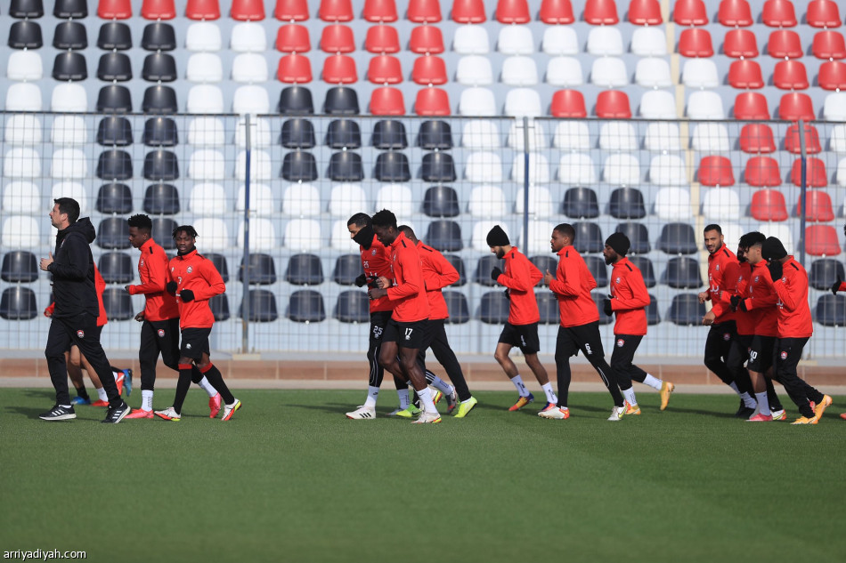 بيدرو يبدأ مهمته مع الرائد