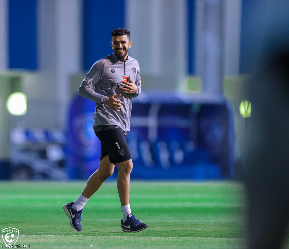 بطل آسيا يفتح الملف المحلي