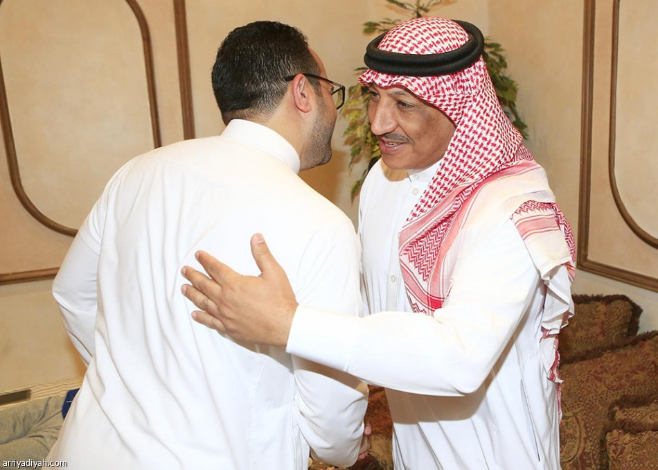 الخليج يلاقي الجيل ودياً في الراكة والإدارة واللاعبين يزورون غفوري