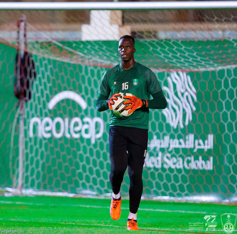 ماكسيمان متاح.. 
ديميرال انتظار