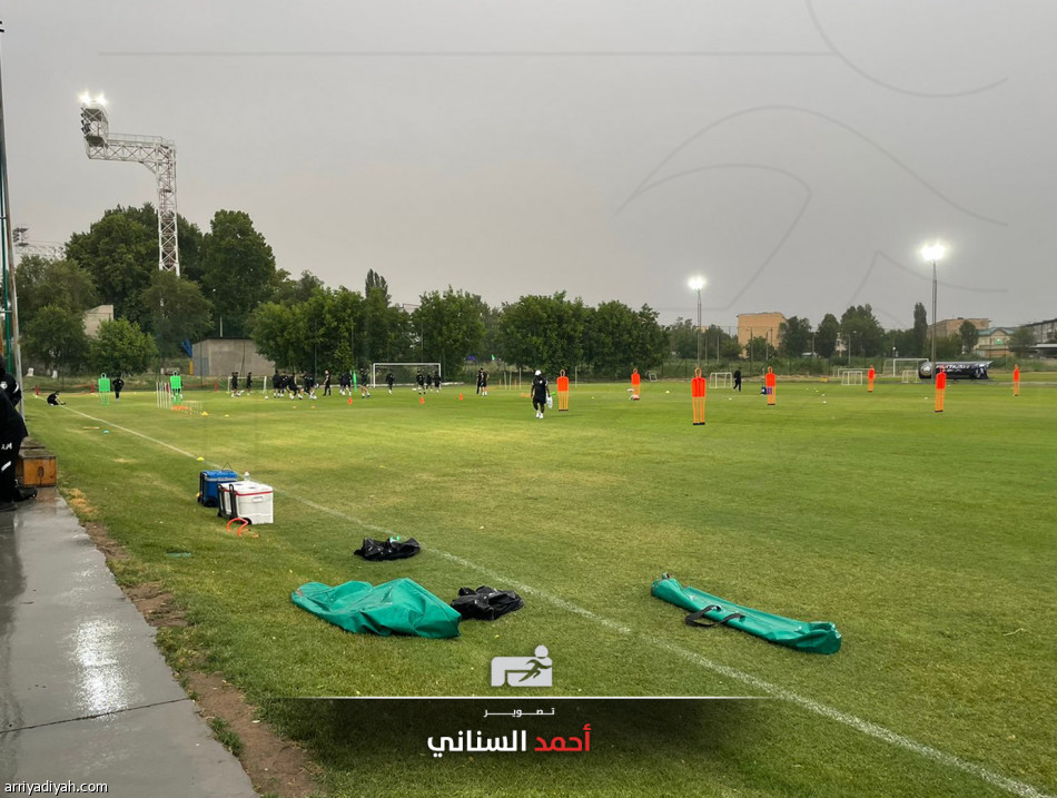 قبل فيتنام.. الشهري يركز على الكرات الثابتة