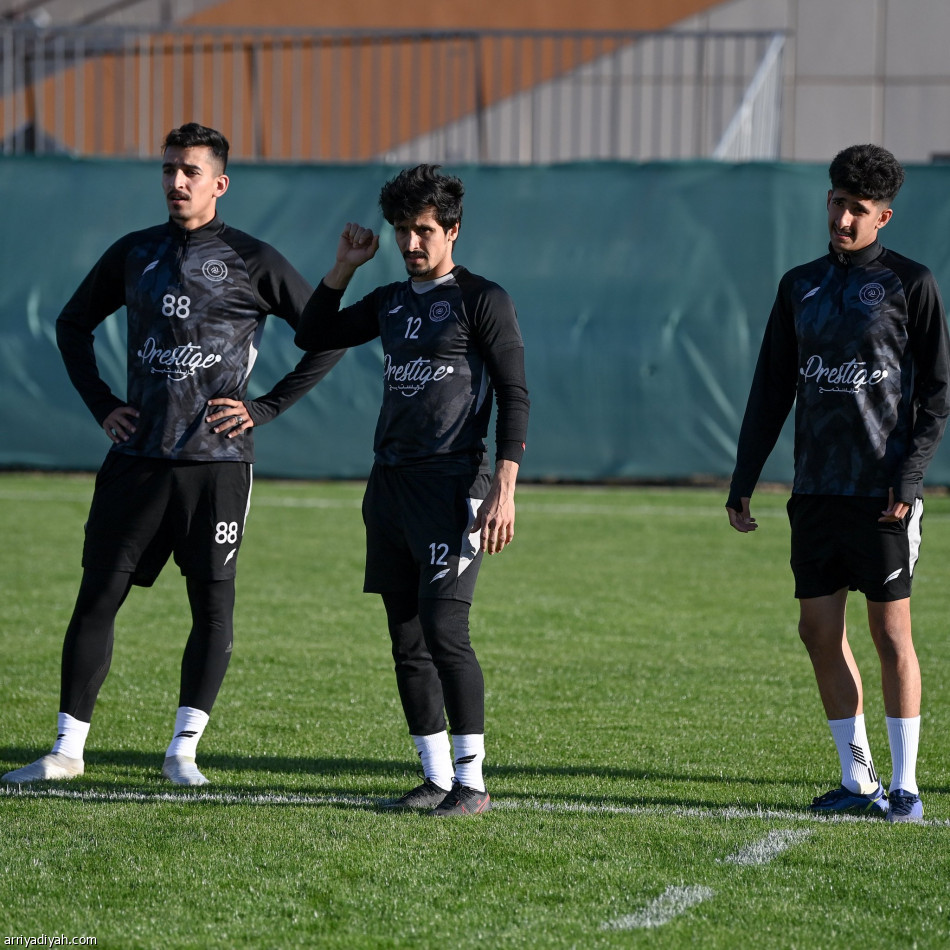 شاموسكا يجهز تكتيك الهلال