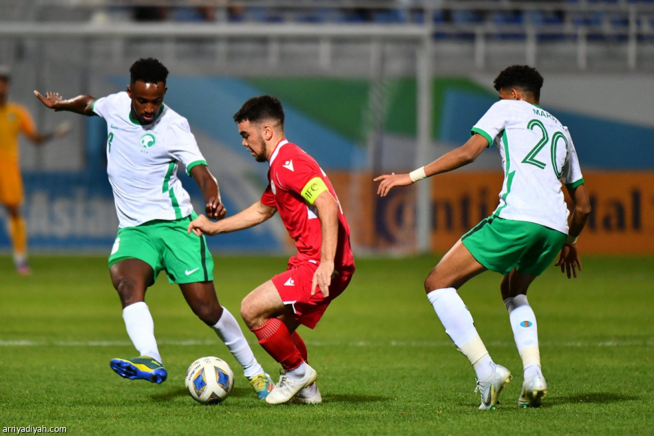 «آسيا 23».. الأخضر يضرب الطاجيكي بخماسية