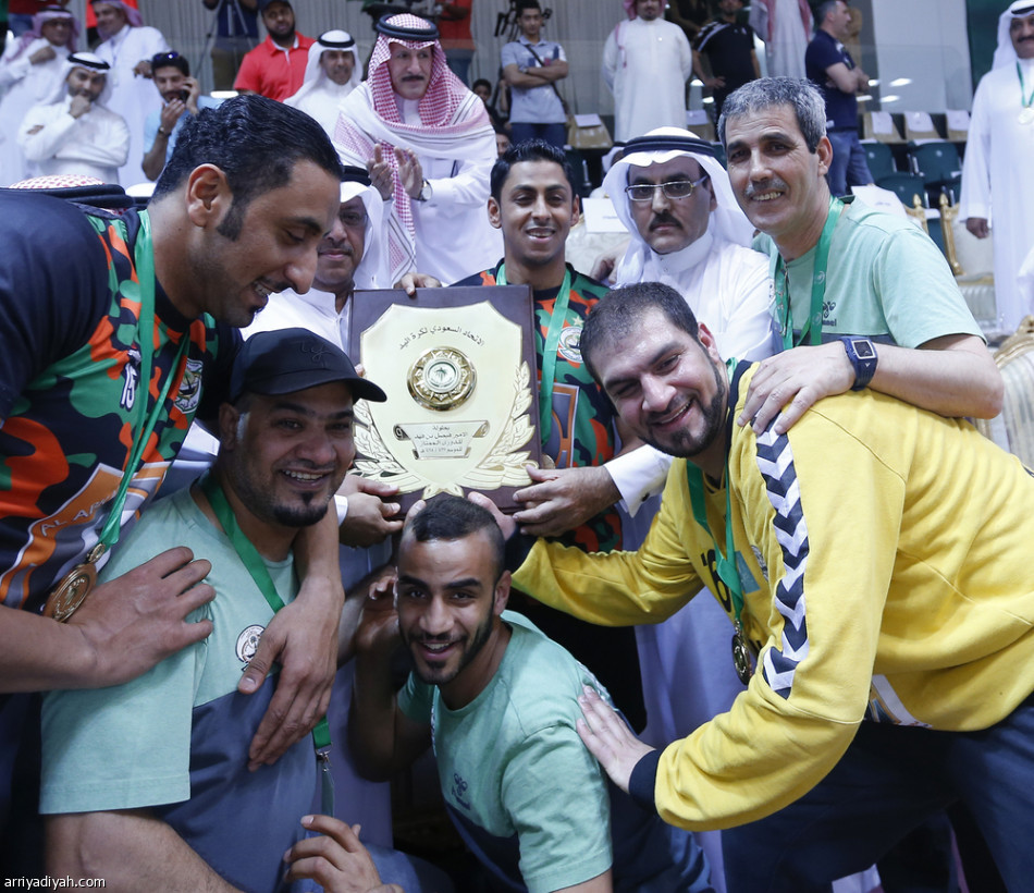 النور يتوج بدرع دوري اليد للمرة الثالثة على التوالي
