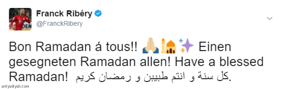 مشاهير الكرة والفن والسياسة.. يهنئون برمضان