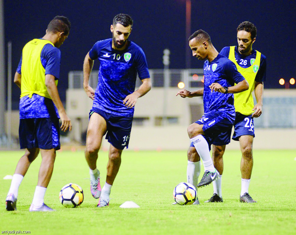 الوسلاتي يعود إلى تشكيلة الفتح
