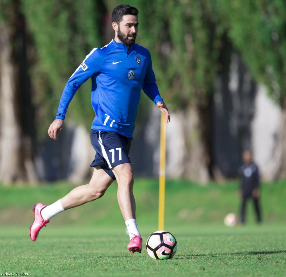 الحبسي وبريتوس ينعشان تدريبات الهلال