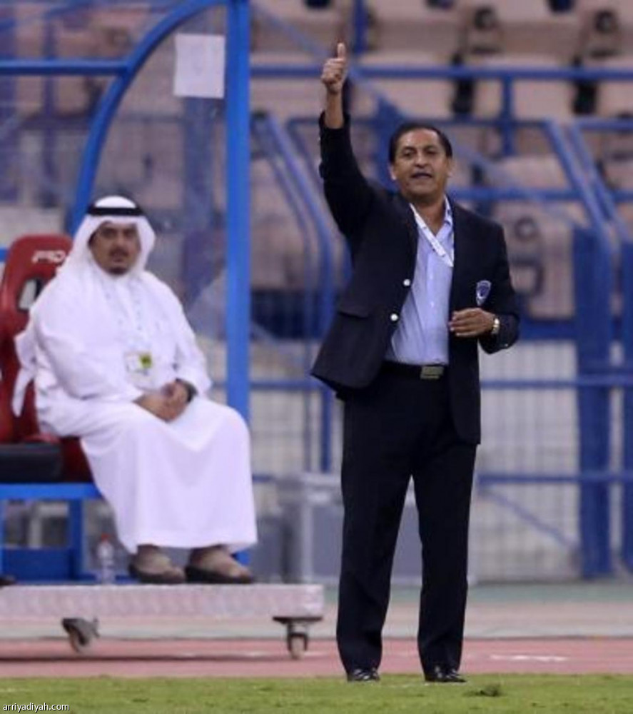 الاتحاد يكسب الهلال ويستعيد صدارة جميل
