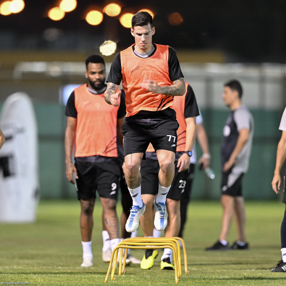 الشباب يستعيد العابد وبوبيندزا قبل الرائد