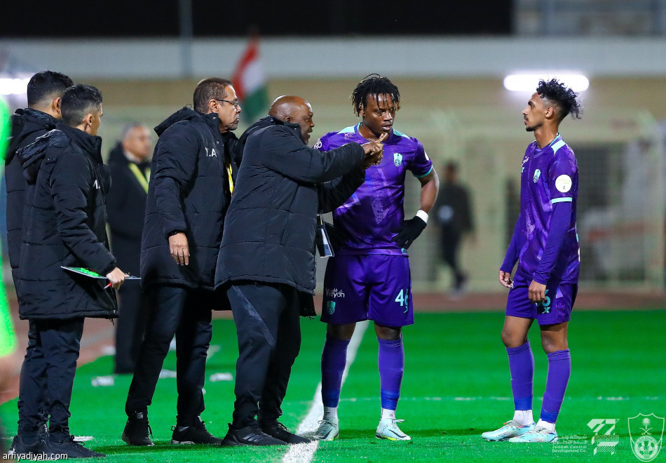 بارو ينقذ الأهلي أمام الخلود