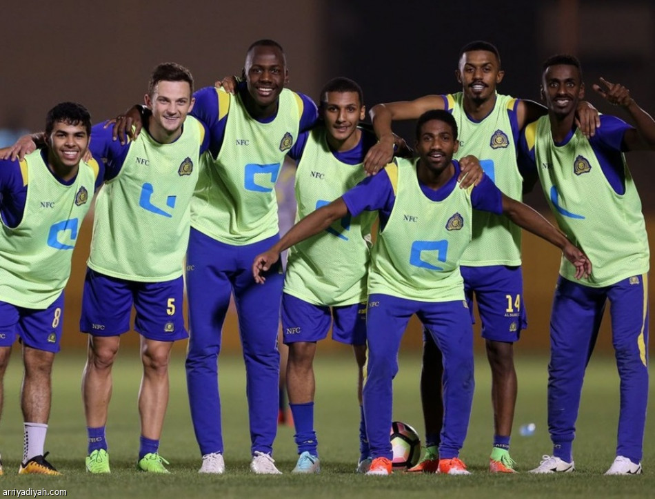 هزازي يعود ويشارك في تدريبات النصر