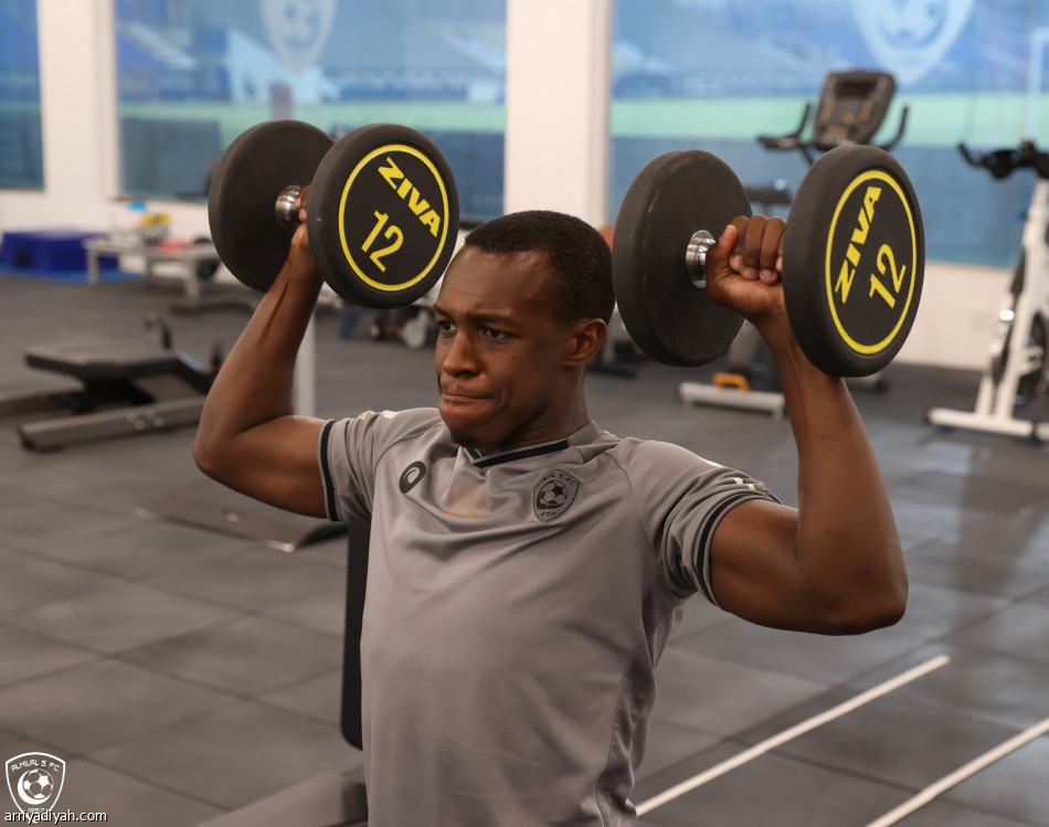 الهلال.. الفرج والشهراني يقتربان من العودة