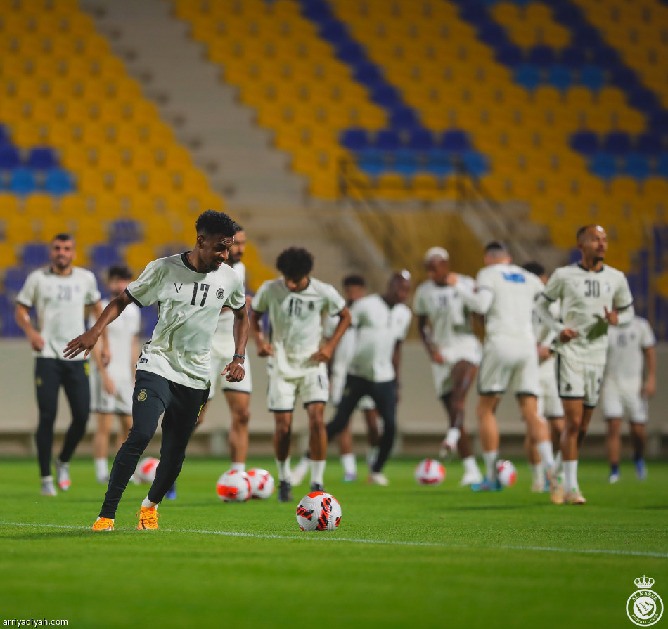 أبوبكر يتدرب في النصر قبل الشباب