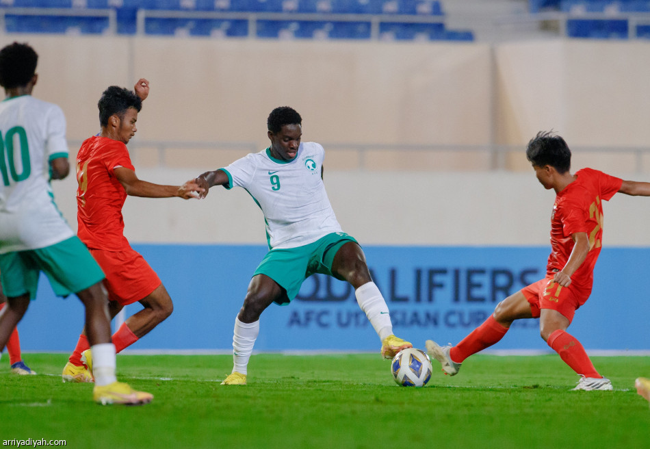 أخضر 17 يسحق ميانمار