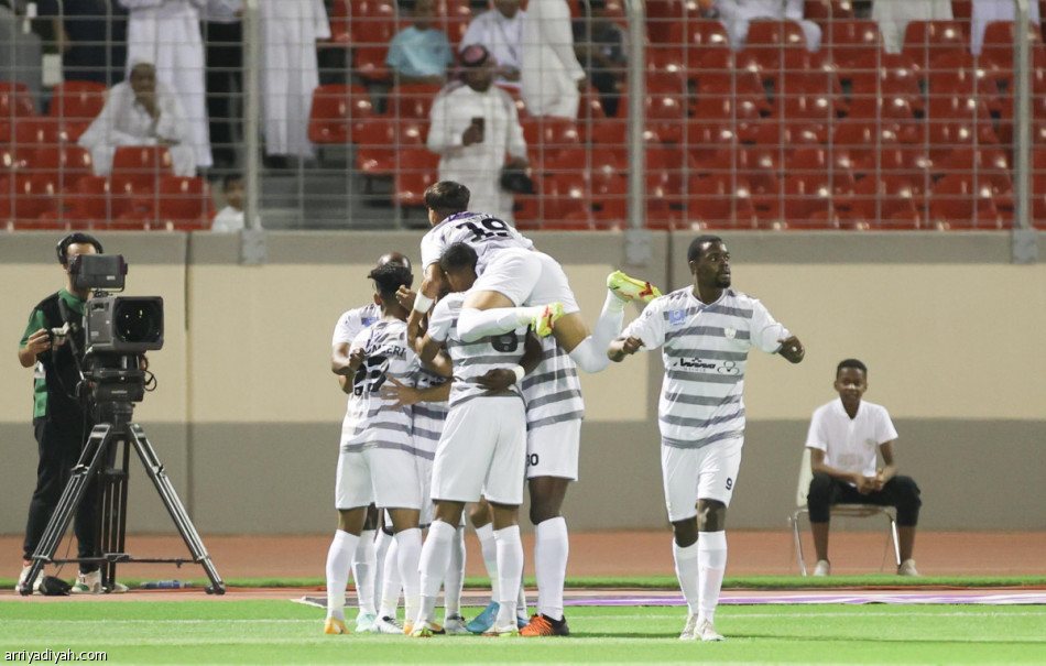 الطائي يصطاد العدالة بهدف حرزان