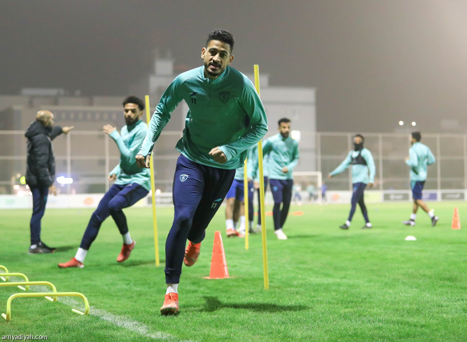 الفتح يستعد للهلال.. ويحتفي بماكسيم
