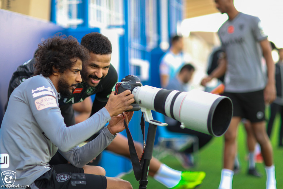 سالم والمعيوف والبليهي خارج حسابات الهلال أمام الرائد