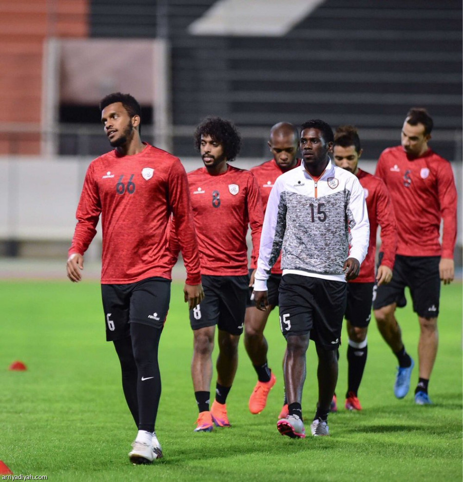 سامي يفاجىء الوحدة بالثلاثي الدولي