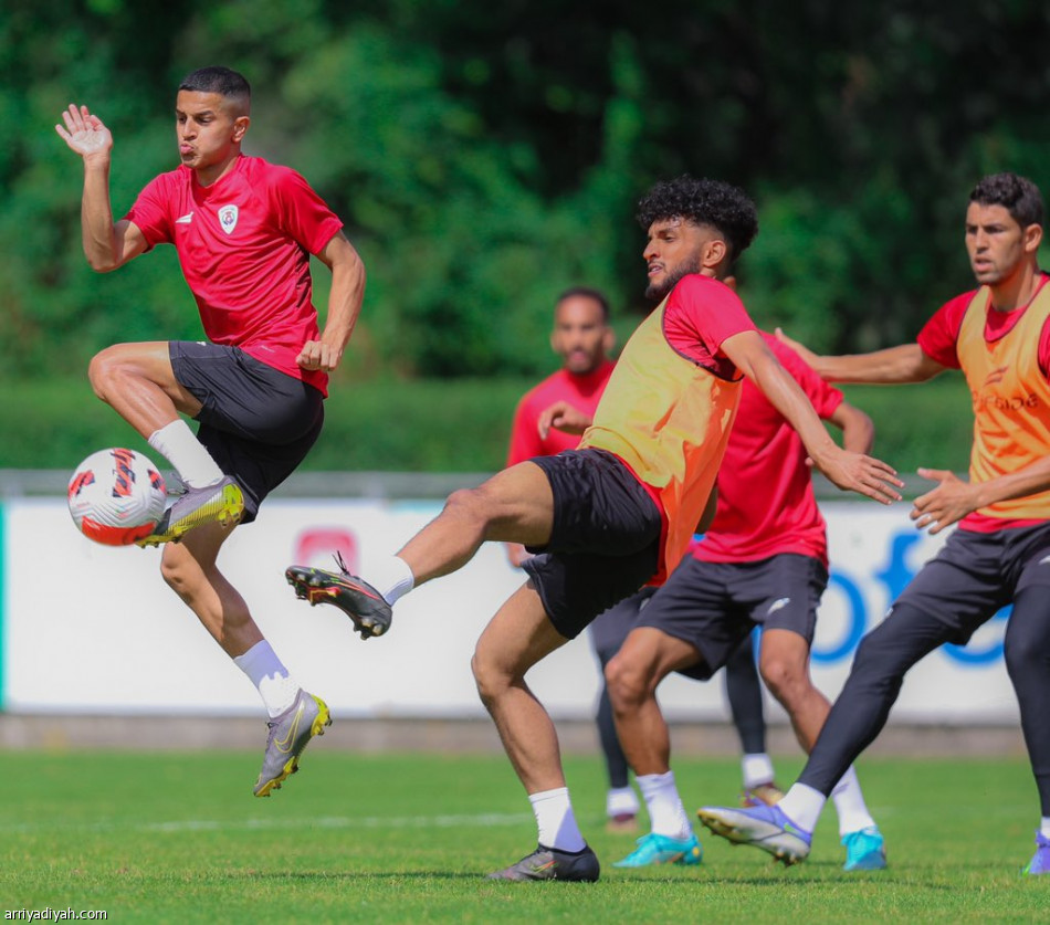 أبها يطبق مخطط الهجوم والدفاع