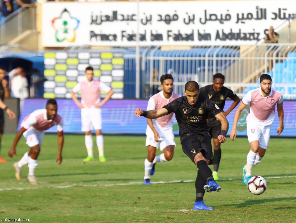 حمدالله ينهي مهمة الرائد برباعية