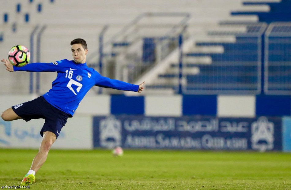 هوساوي يعود للهلال .. والثنائي خارج قائمة الخليج