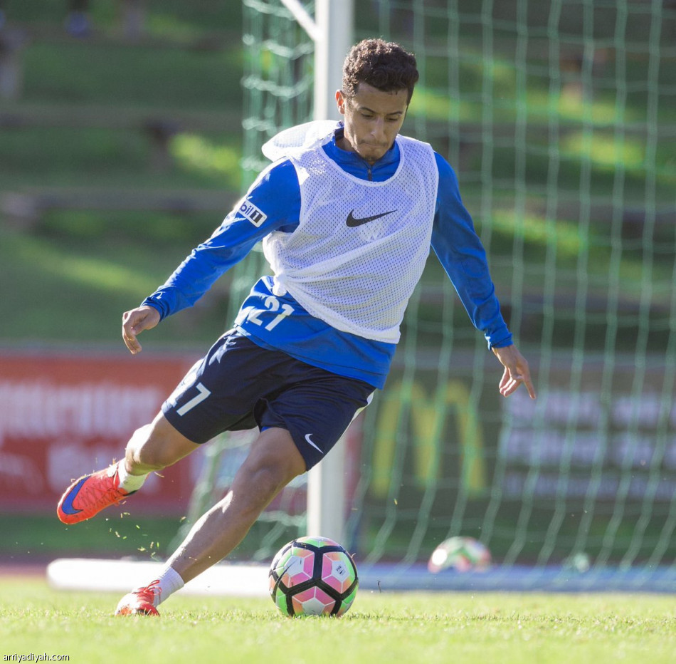 دياز يقسم الهلال إلى 4 مجموعات