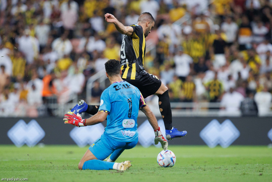 حجازي يهدي الاتحاد نقاط الوحدة