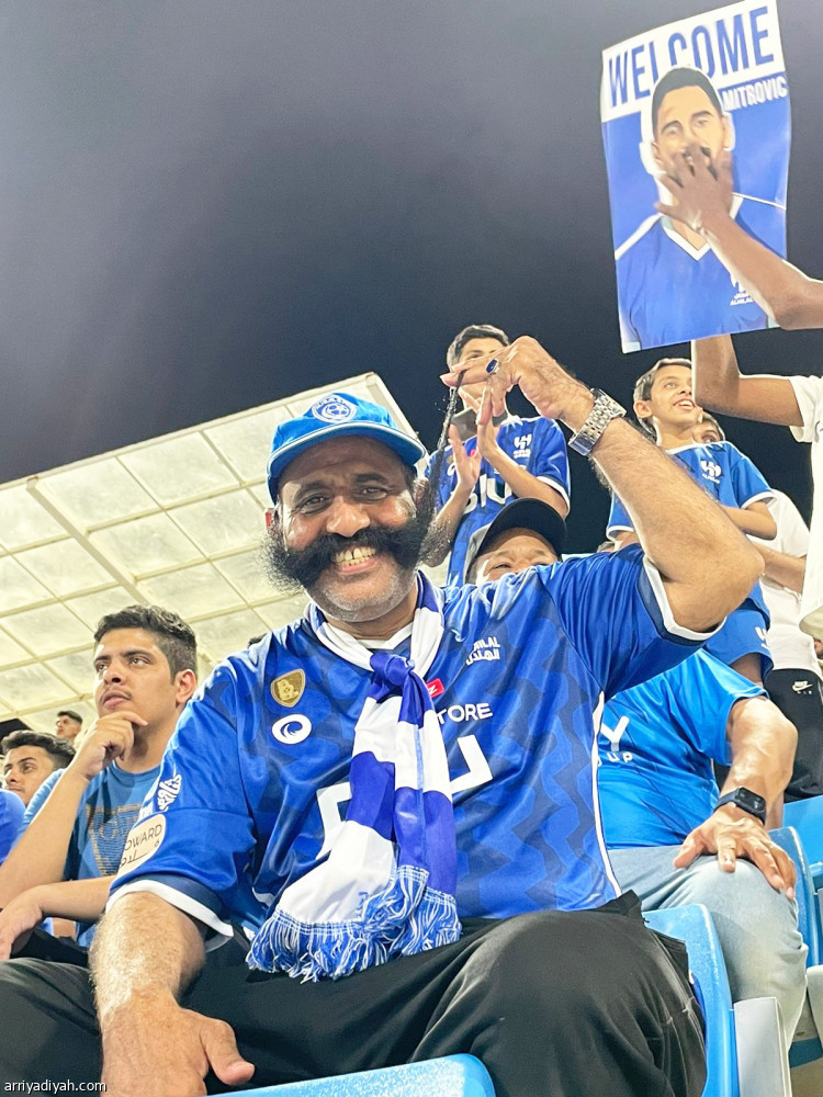 الرباعية والفوز 13
يستأنفان الاكتساح الأزرق