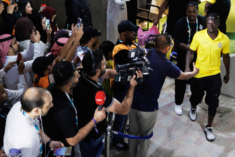 رباعي السعودية
يعبرون