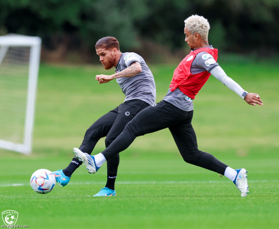 الهلال.. المالكي يلامس الكرة