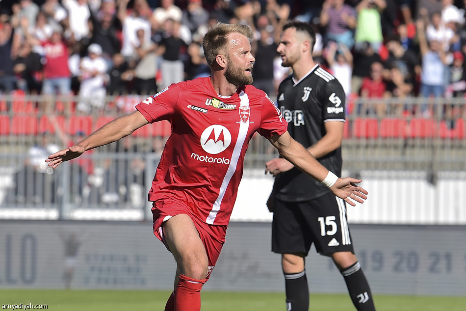 مونزا يحقق أول انتصاراته في الدوري الإيطالي.. ويوفنتوس الضحية