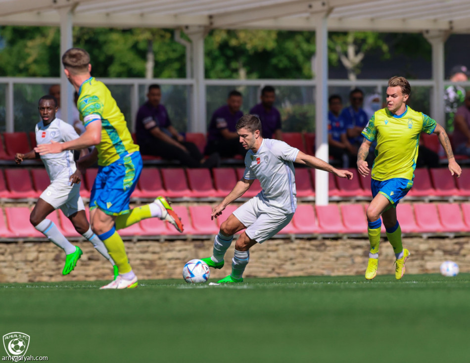 الهلال يستعرض بسداسية أمام نوتنجهام