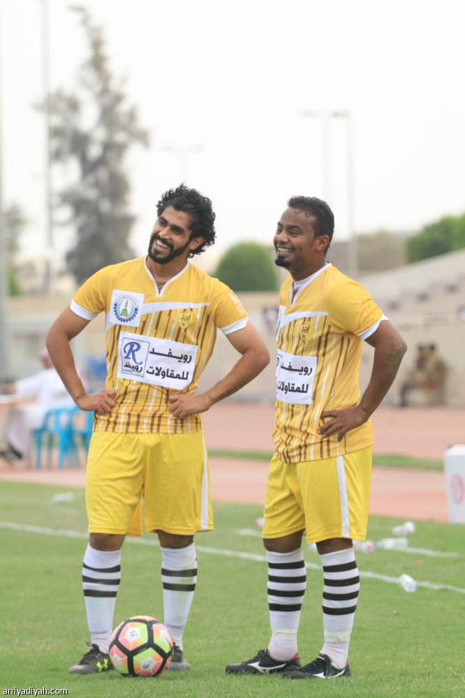 أحد يتجاوز 