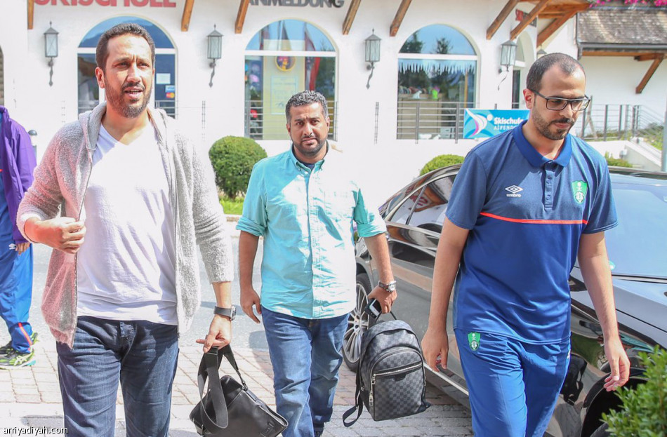 فهد بن خالد يصل لمعسكر الأهلي في النمسا