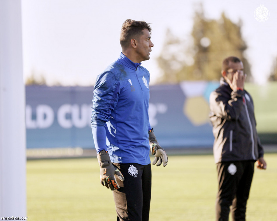 17 هلاليا 
يتسلحون بالخبرة