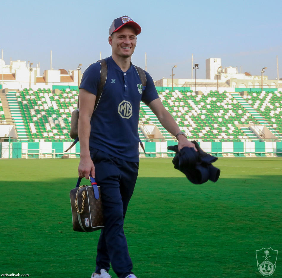 الأهلي يتدرب.. ويغادر إلى بريدة