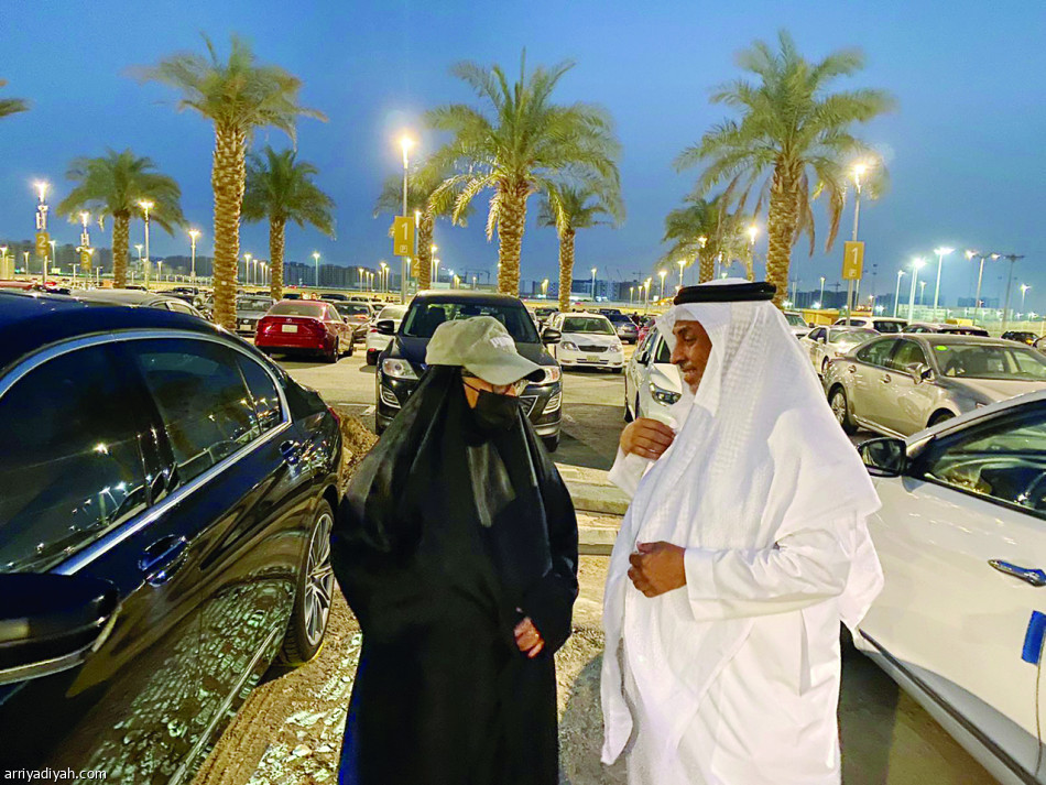 شبح الهبوط 
يخيّم على الأهلي