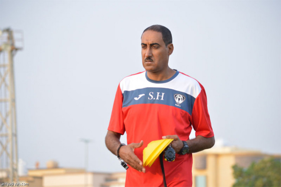 التونسي بلهادي يخلف هلال في قيادة هجر