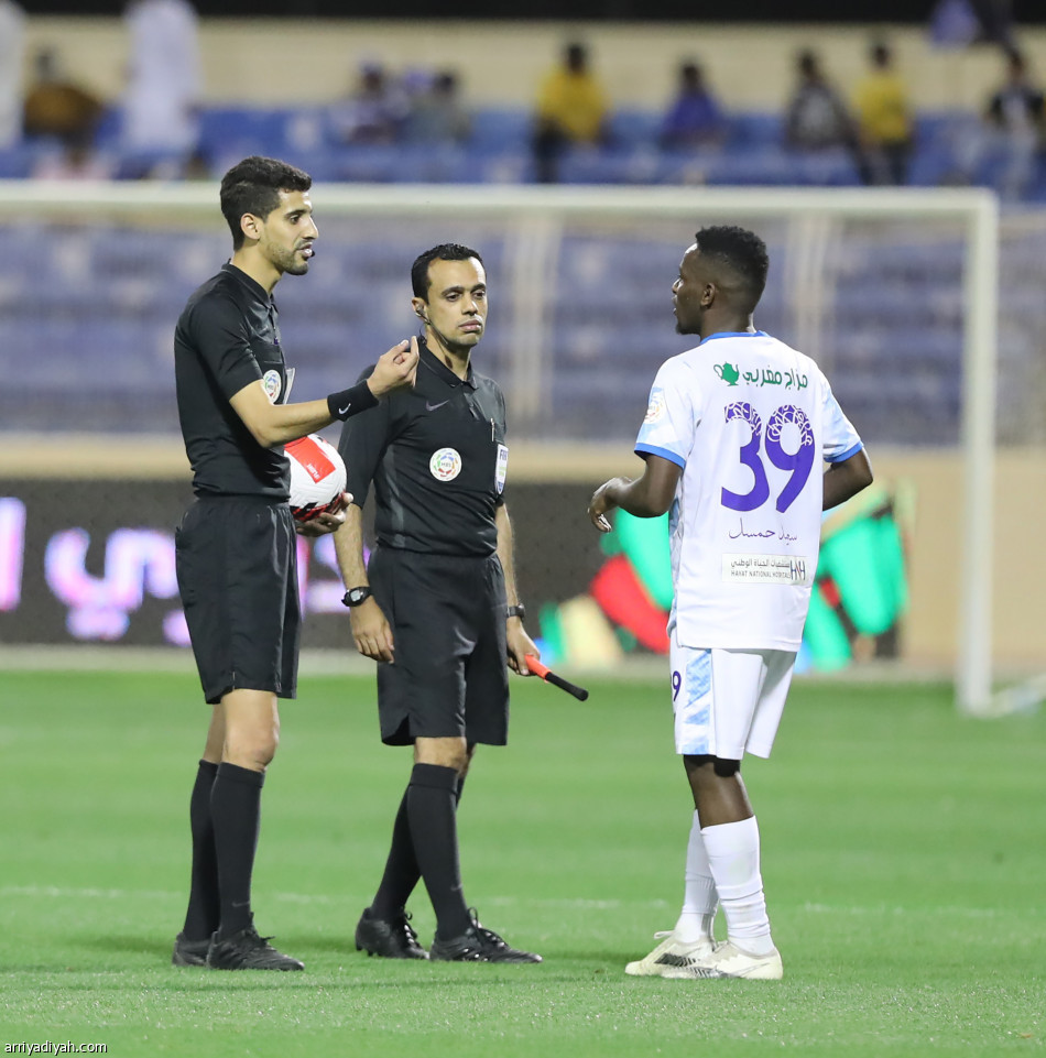 الفتح ينتزع «السادس» من أبها