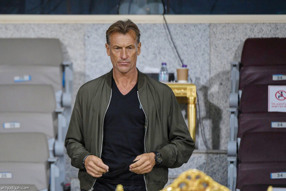 المرة الثالثة 
الشباب يكتسح بالأربعة