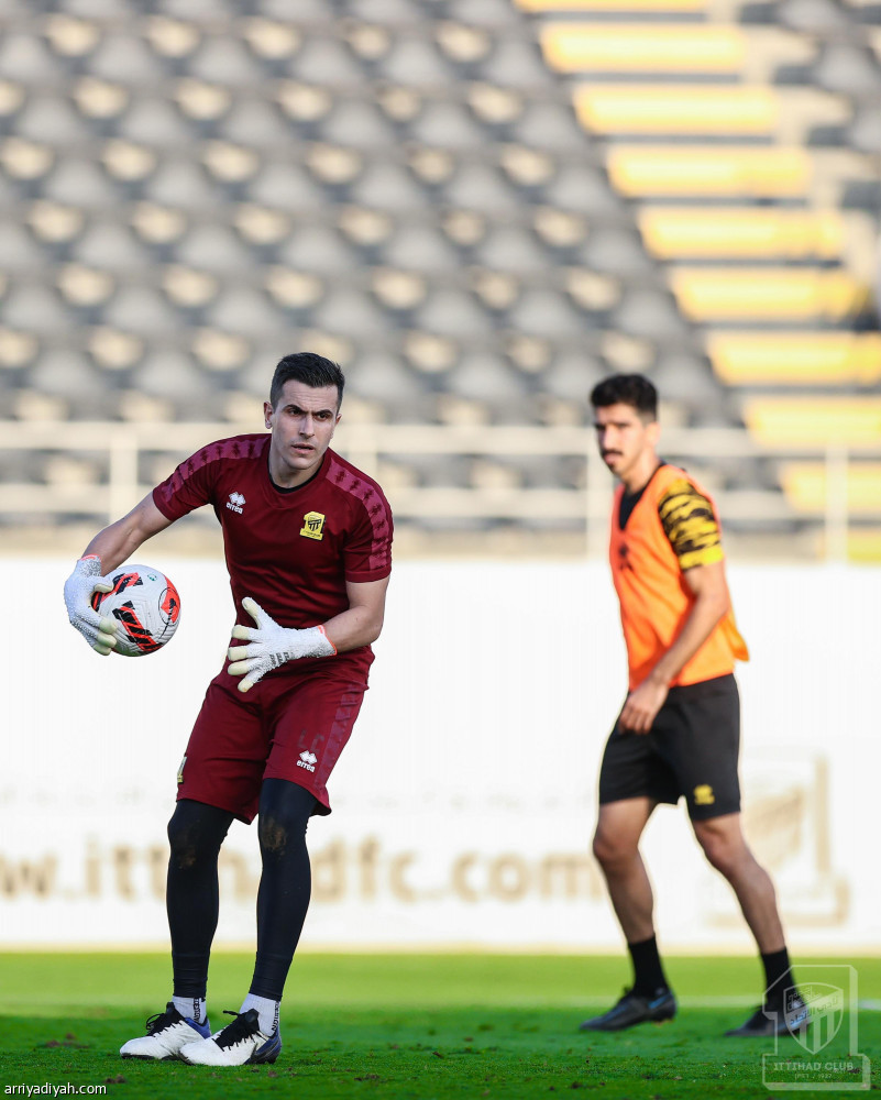 العليان يشارك في تدريبات الاتحاد الجماعية