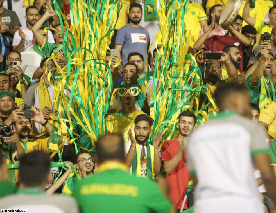 أبطال الخليج 
يتوجون بدرع «يلو» الذهبي